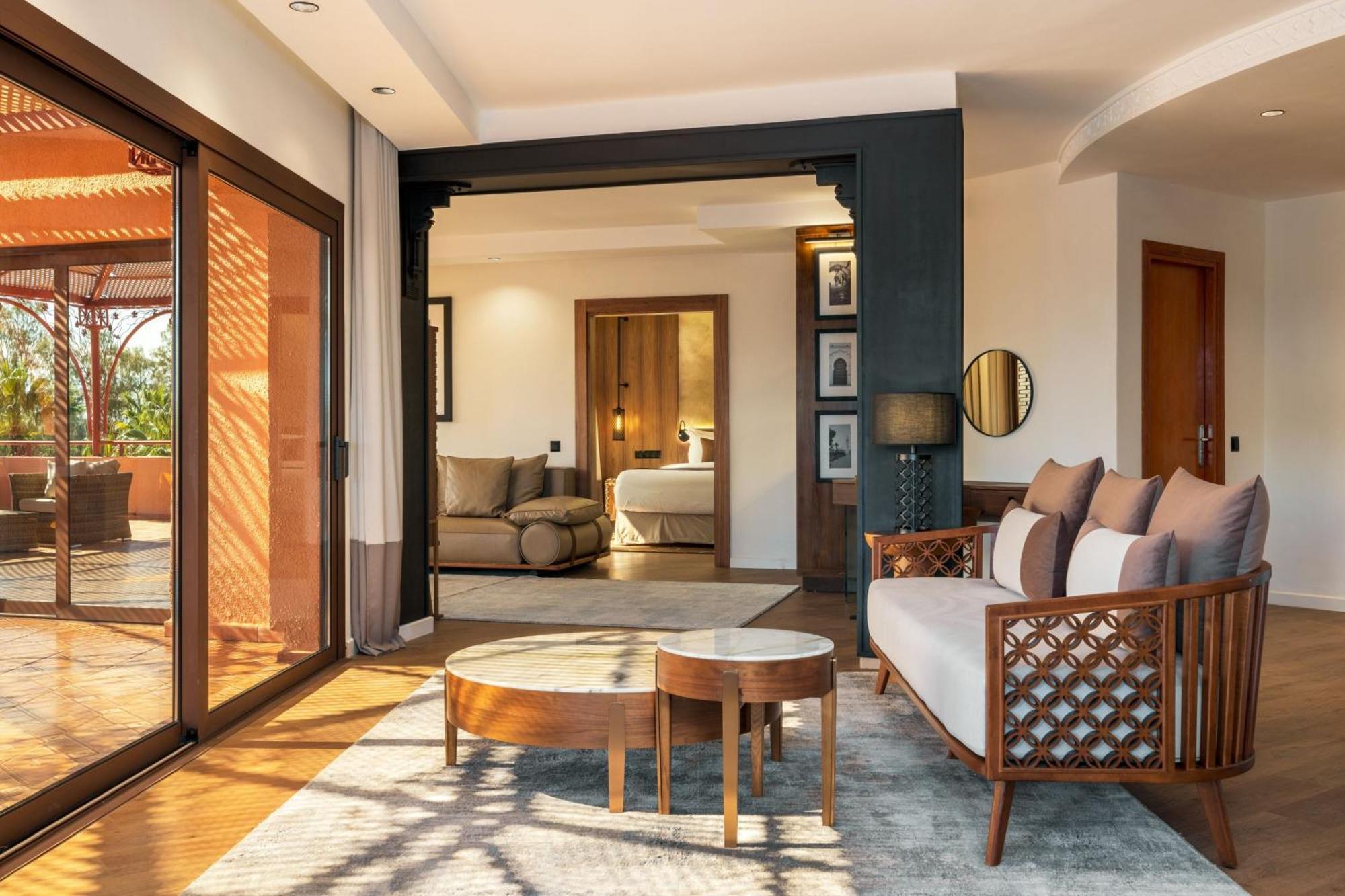 เลอ เมริเดียน เอ็นฟิส Hotel มาร์ราเกช ภายนอก รูปภาพ A suite at the hotel